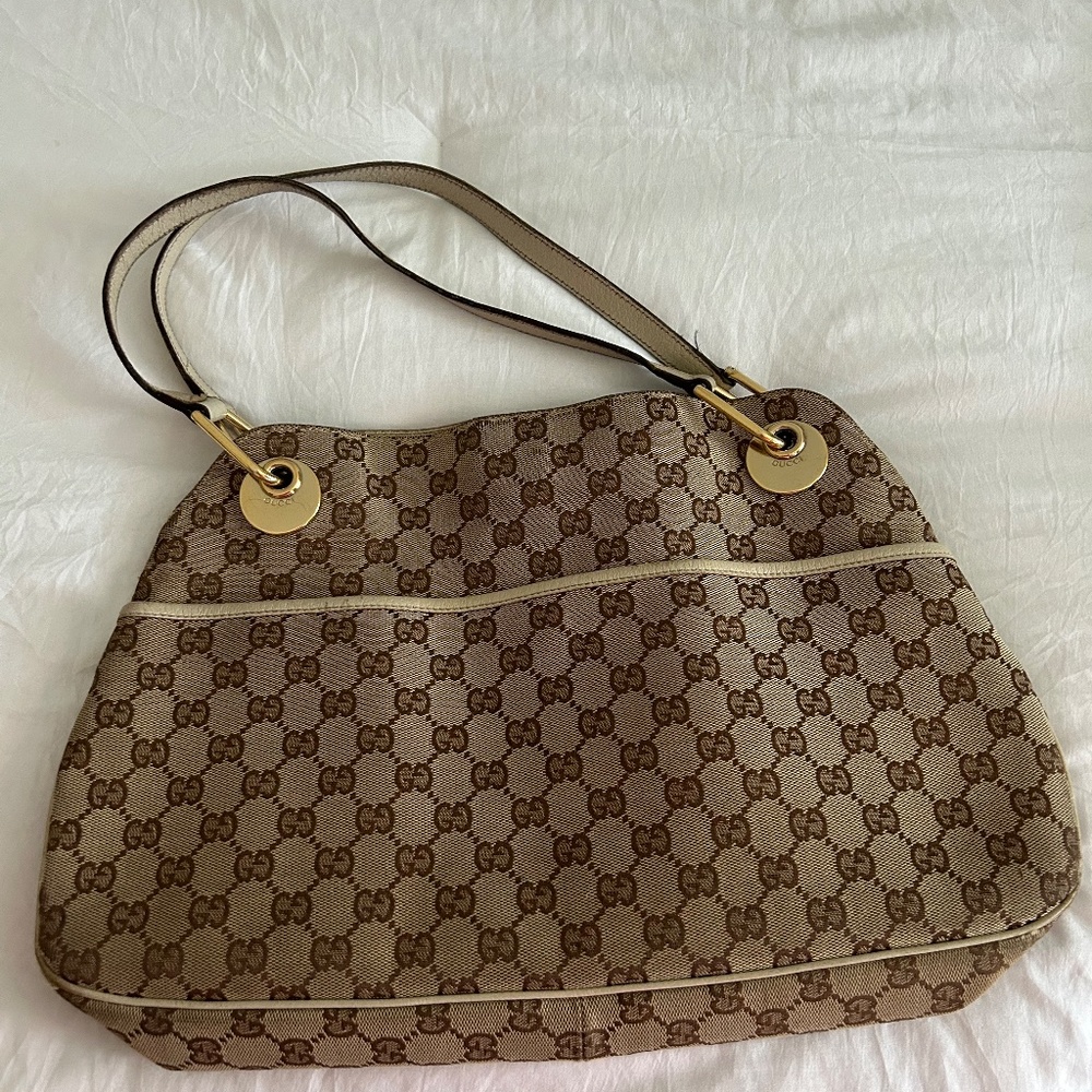 Authentic Gucci bag and matching wallet